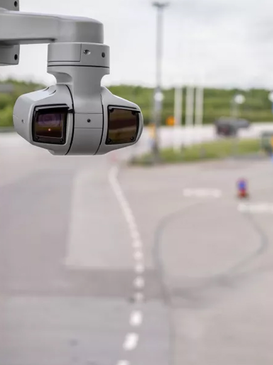 full-width-section-img-axis-camera-outdoor full width section img axis camera outdoor