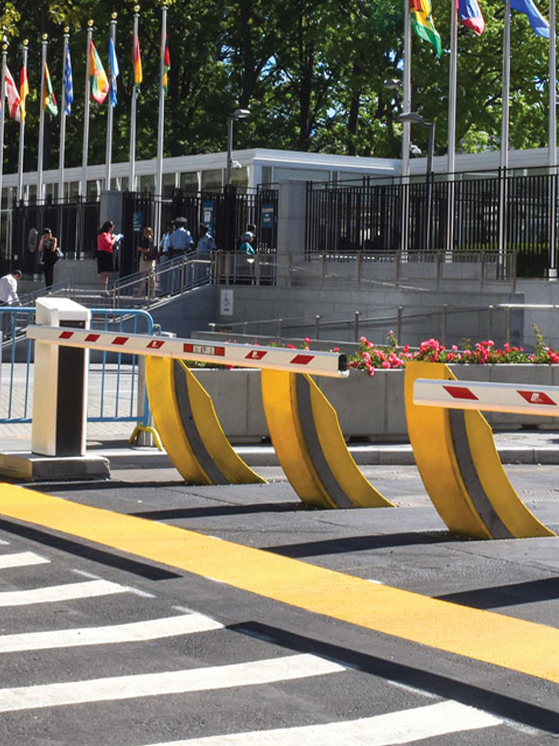 full width section img raptor gate 1